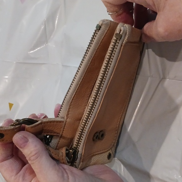 Wallet - Picture 3 of 7